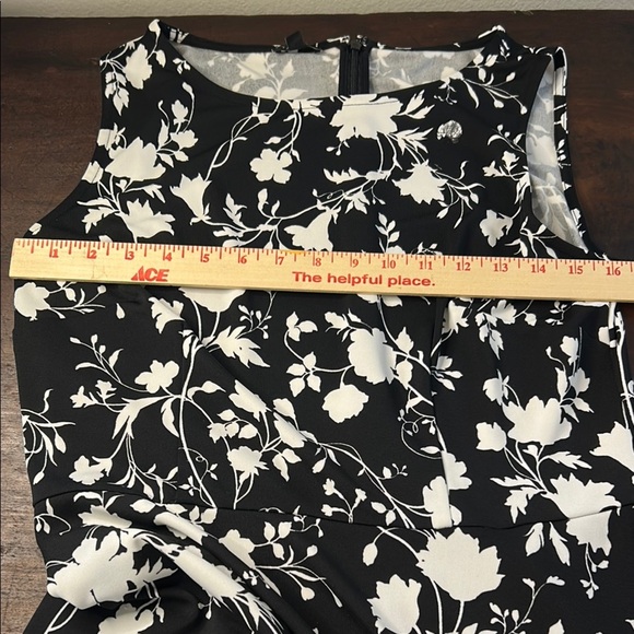 Talbots Black and White Flower Pattern Sleeveless Midi SundressSz M - Picture 9 of 11